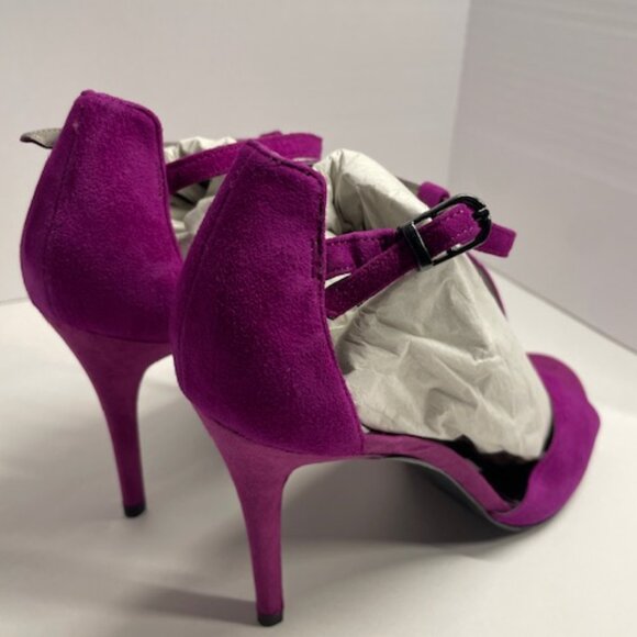 Pretty in Berry High Heels for date night! - Picture 5 of 5